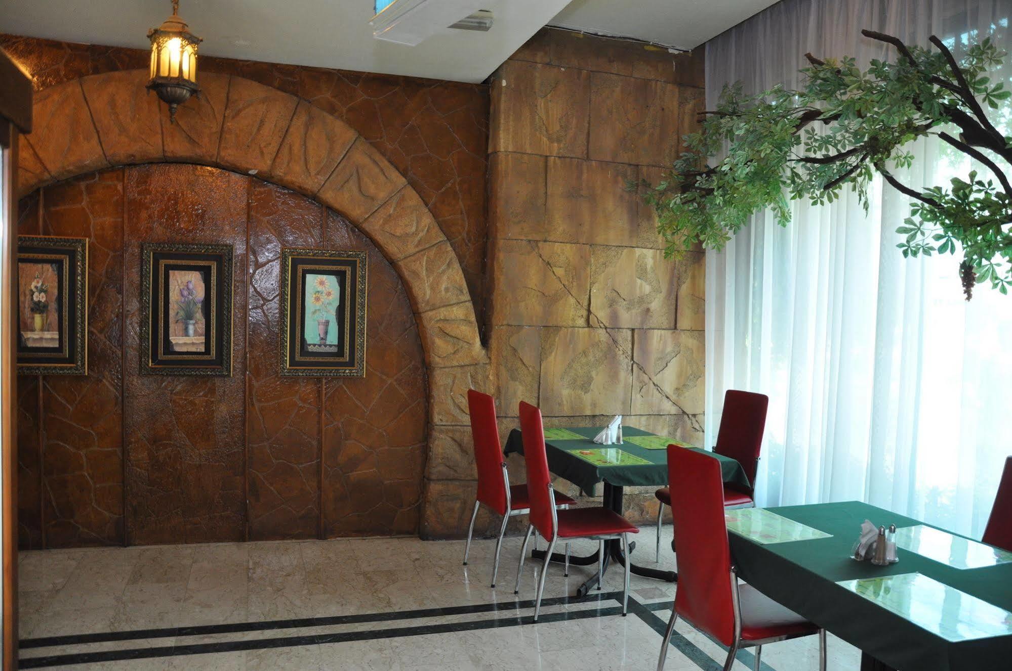 Claridge Hotel Dubai Luaran gambar